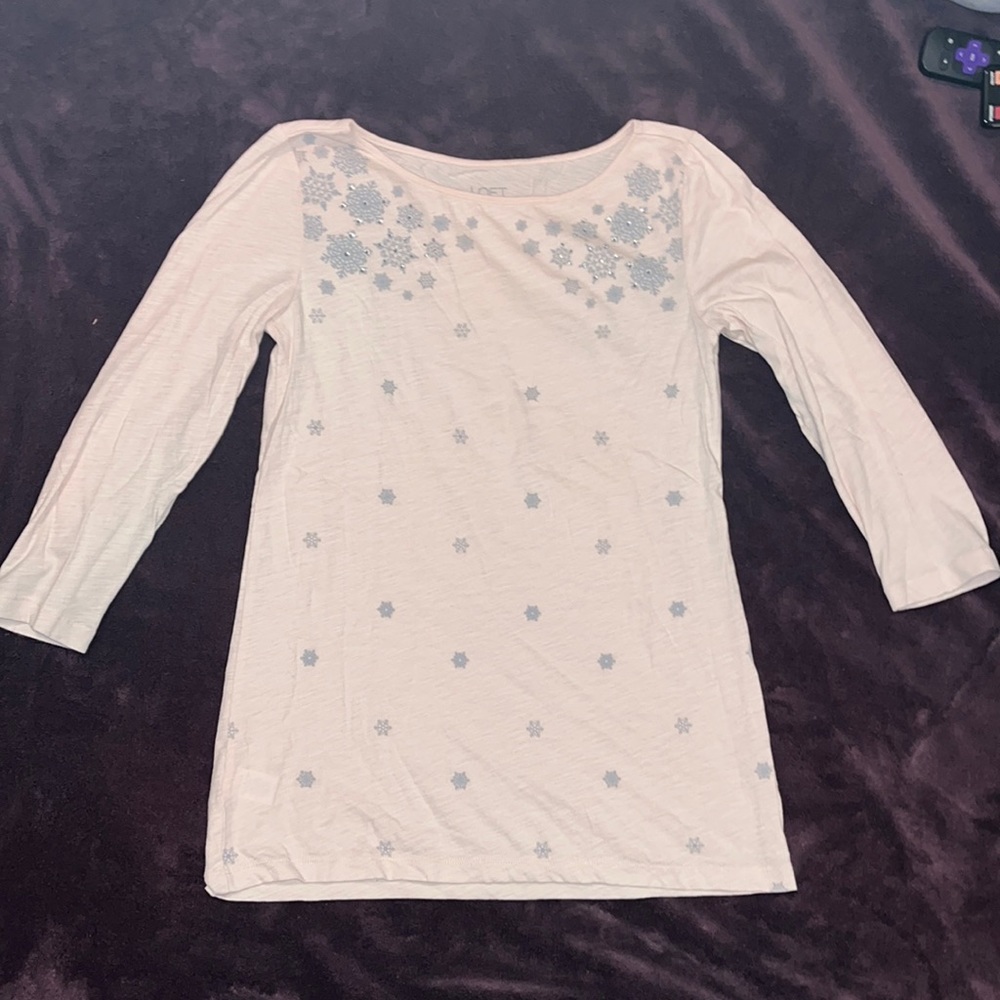 Cute Light Pink/Silver Snowflake Loft Shirt